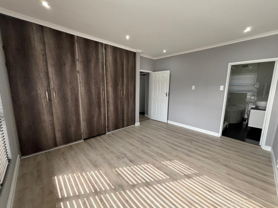 To Let 3 Bedroom Property for Rent in Silver Oaks Western Cape